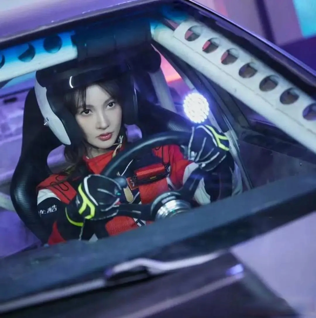 彻底凉了？肇事逃逸让助理顶包后 金晨又被扒出黑料 吴京当年没说谎__彻底凉了？肇事逃逸让助理顶包后 金晨又被扒出黑料 吴京当年没说谎