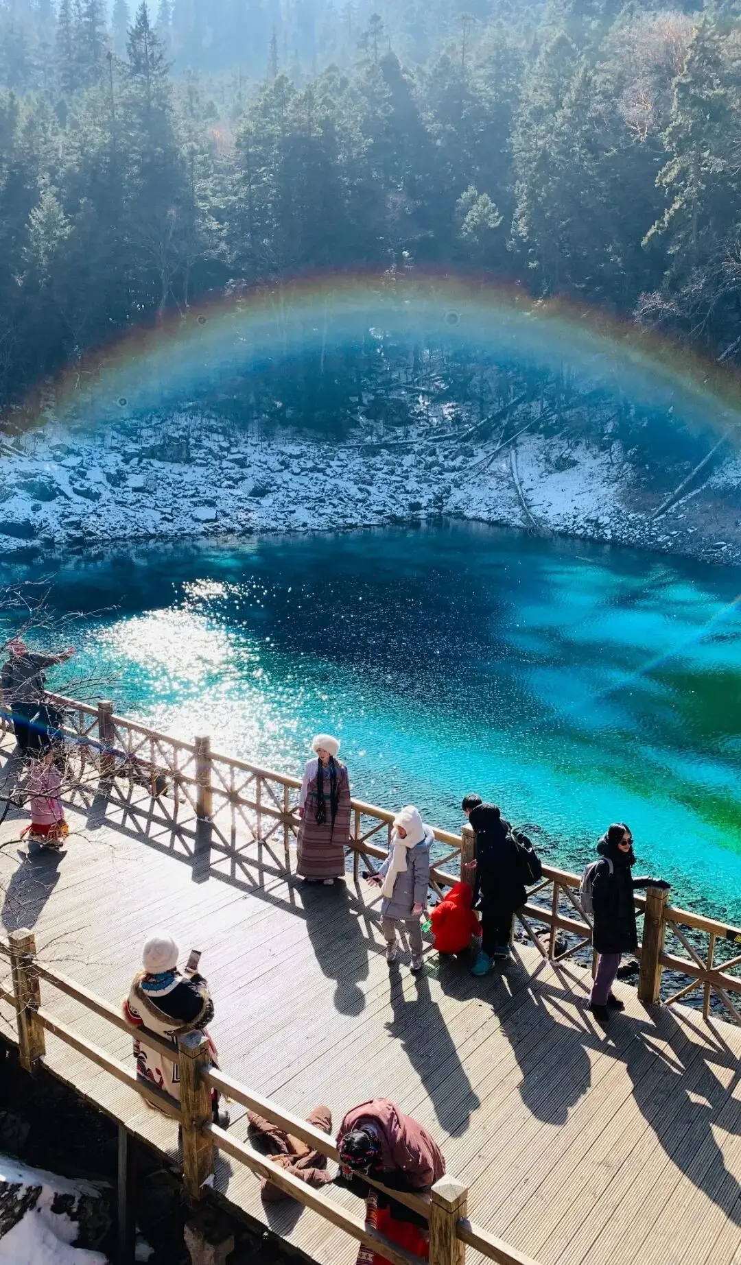 九寨沟风止雪停天地静，彩水潺潺漾生机_九寨沟风止雪停天地静，彩水潺潺漾生机_