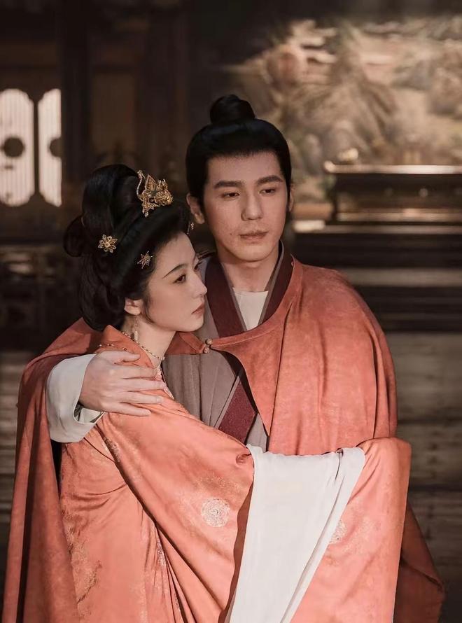 《太平年》他成颜值担当,当过模特身高189,二搭周雨彤又高又帅