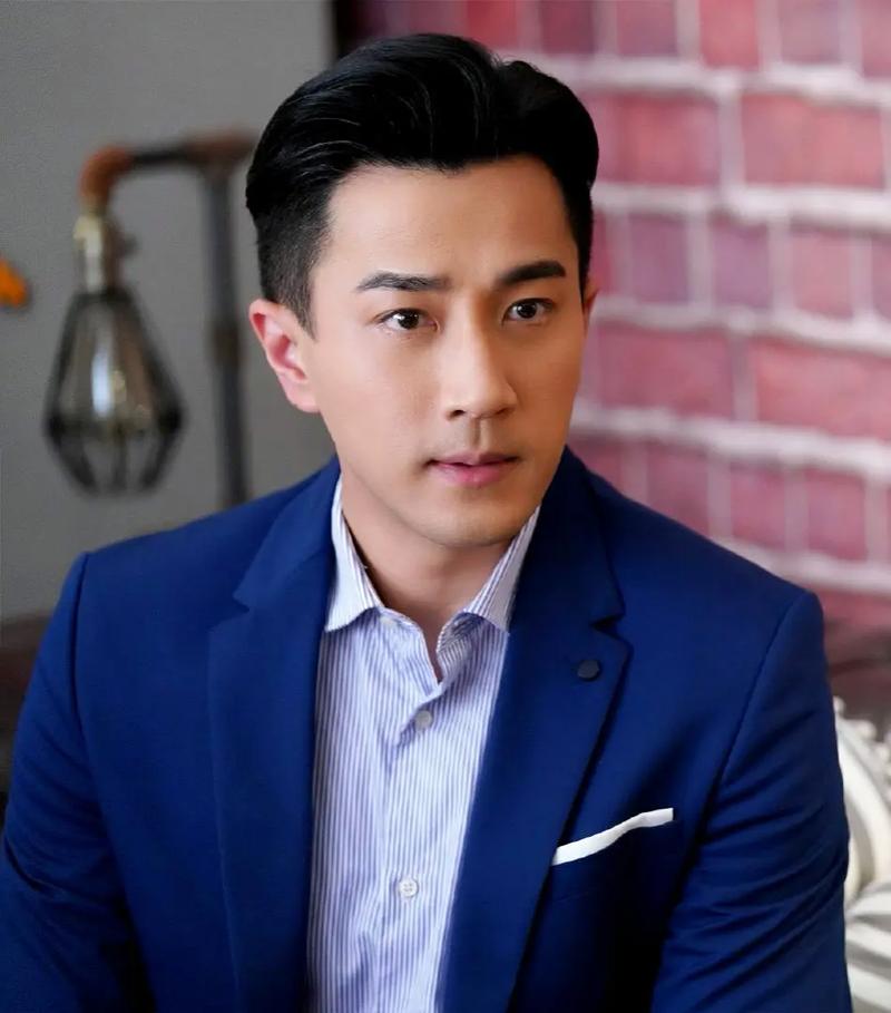 _杨幂接受采访谈刘恺威_杨幂承认耽误刘恺威