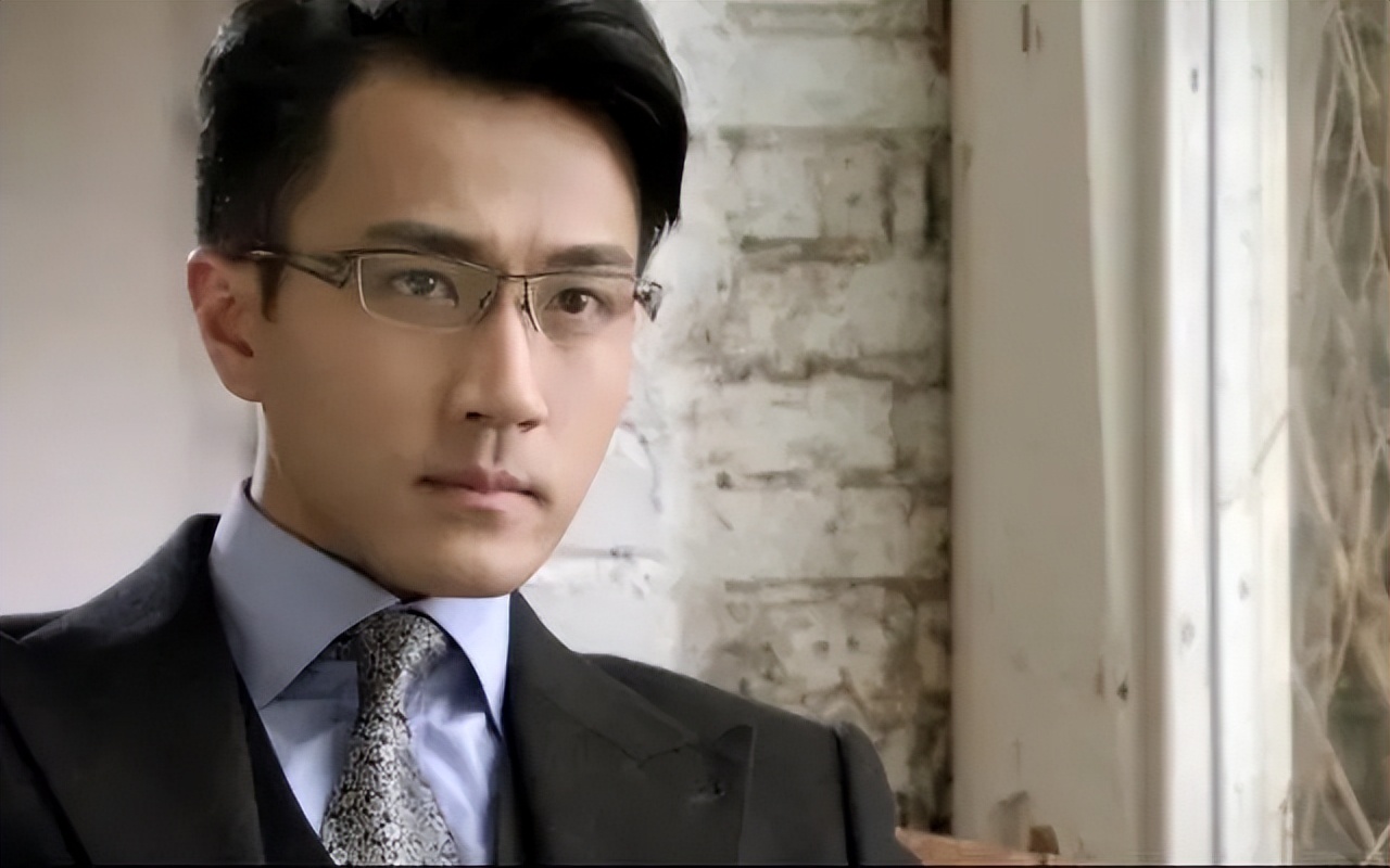 杨幂接受采访谈刘恺威_杨幂承认耽误刘恺威_