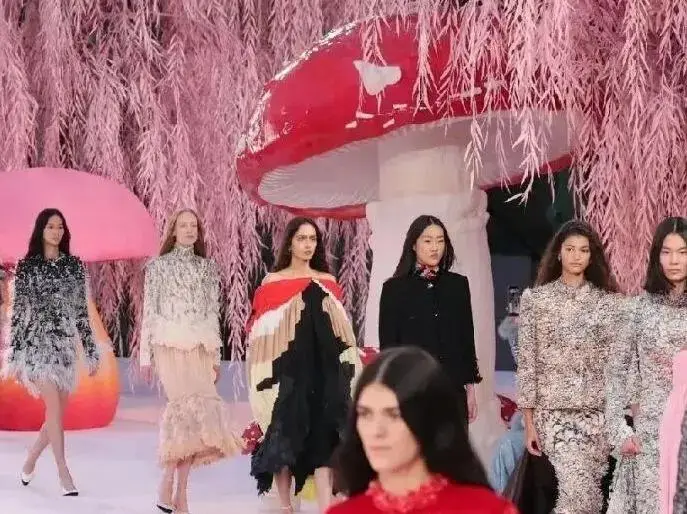 _周迅三天没吃淀粉，蔡依林貌似没穿鞋，法国前第一夫人穿黑丝秀美腿_周迅三天没吃淀粉，蔡依林貌似没穿鞋，法国前第一夫人穿黑丝秀美腿