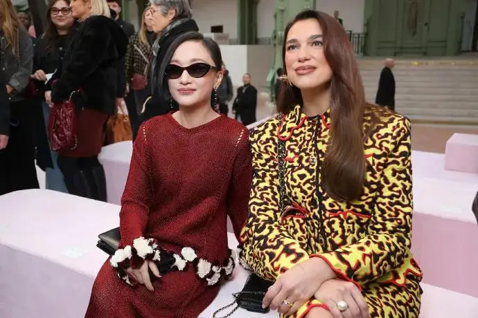 _周迅三天没吃淀粉，蔡依林貌似没穿鞋，法国前第一夫人穿黑丝秀美腿_周迅三天没吃淀粉，蔡依林貌似没穿鞋，法国前第一夫人穿黑丝秀美腿