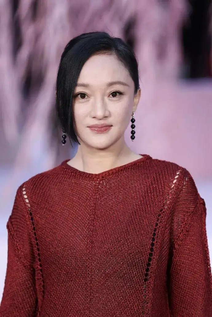 _周迅三天没吃淀粉，蔡依林貌似没穿鞋，法国前第一夫人穿黑丝秀美腿_周迅三天没吃淀粉，蔡依林貌似没穿鞋，法国前第一夫人穿黑丝秀美腿