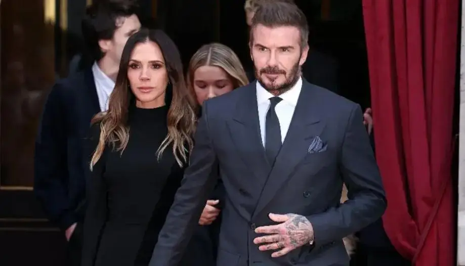 周迅三天没吃淀粉，蔡依林貌似没穿鞋，法国前第一夫人穿黑丝秀美腿__周迅三天没吃淀粉，蔡依林貌似没穿鞋，法国前第一夫人穿黑丝秀美腿