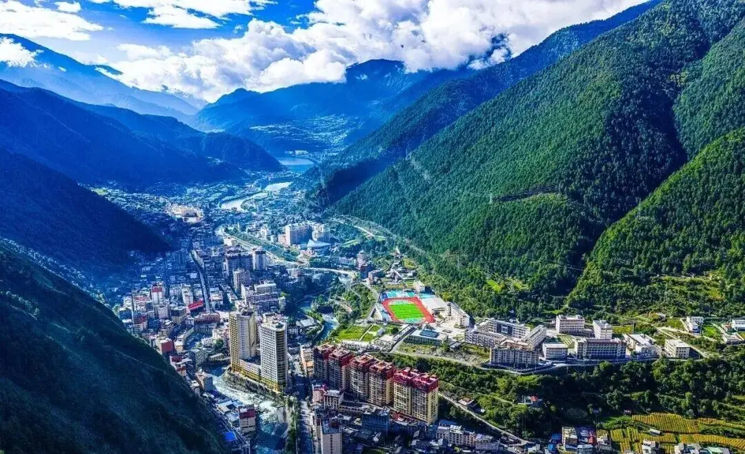 圣洁甘孜·一生有约 | 九龙九秘，一场关于山川、时光与舌尖的极致邀约_圣洁甘孜·一生有约 | 九龙九秘，一场关于山川、时光与舌尖的极致邀约_