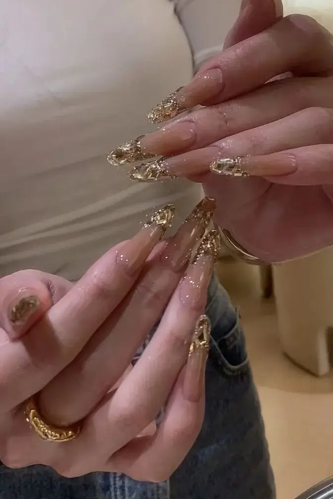 美甲师视频__美甲师傅