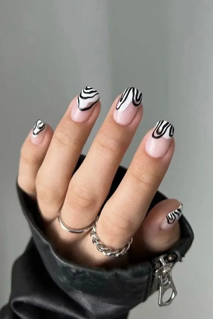 美甲师傅_美甲师视频_