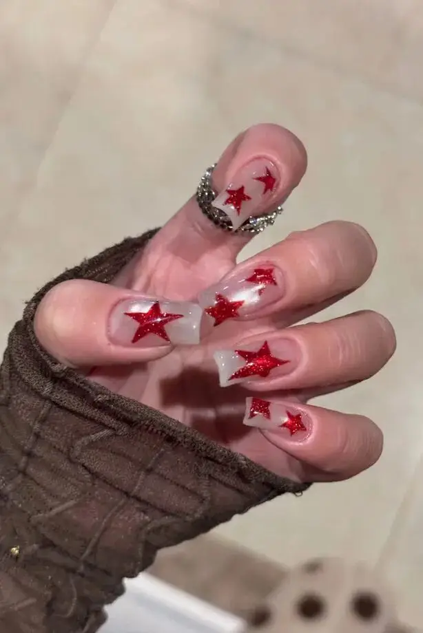 美甲师视频_美甲师傅_