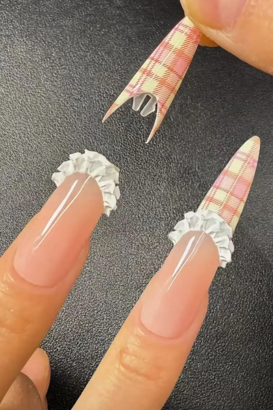 美甲师傅_美甲师视频_