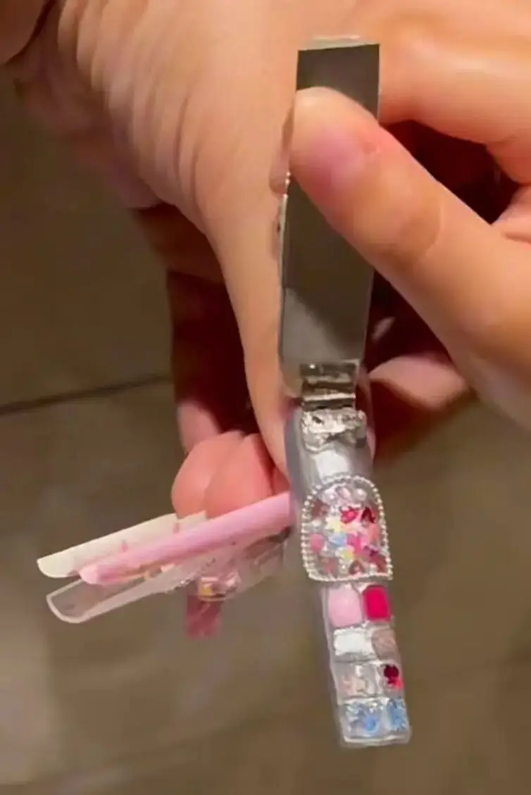 美甲师视频__美甲师傅