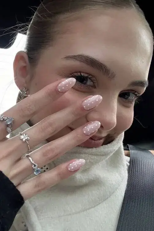 美甲师傅_美甲师视频_