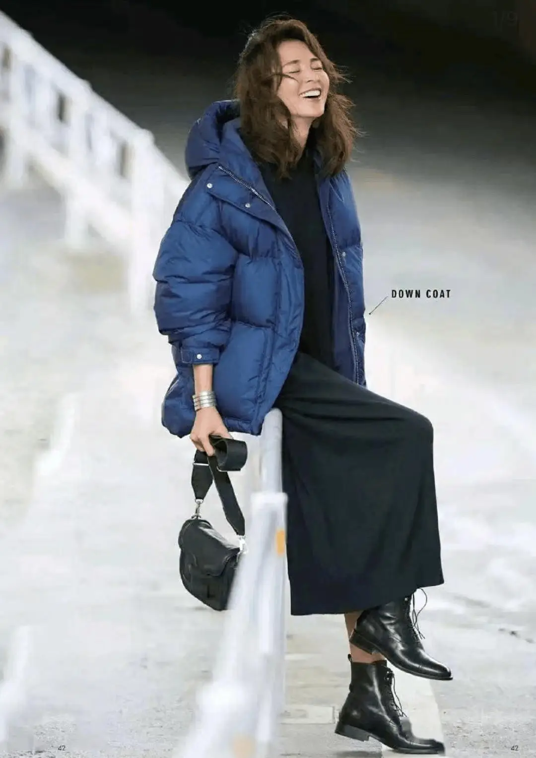 羽绒穿搭_穿羽绒服怎么搭配衣服好看_