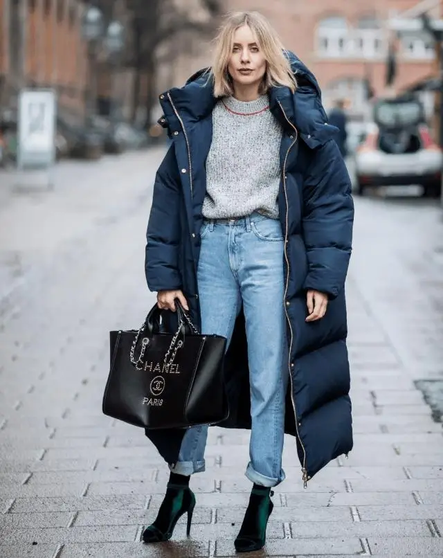 羽绒穿搭_穿羽绒服怎么搭配衣服好看_