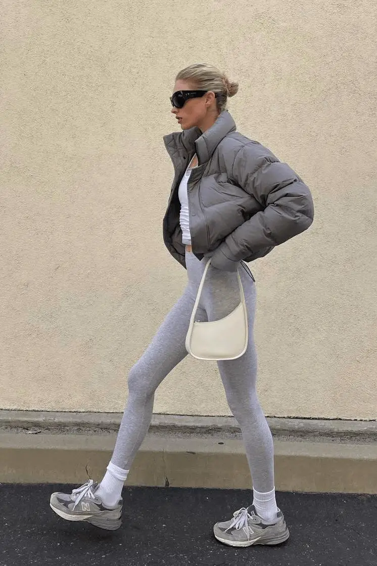 穿羽绒服怎么搭配衣服好看_羽绒穿搭_