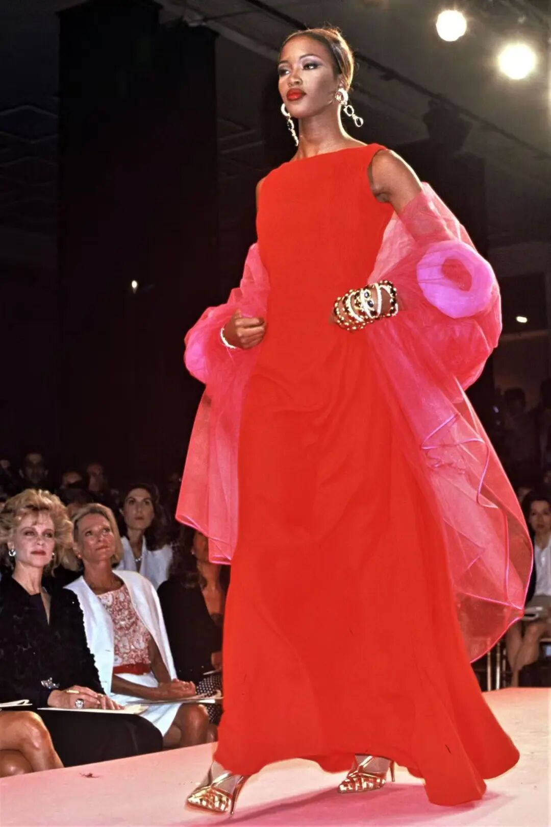 _垂铃了6号红核桃苗价格_红垂野岸樱还熟