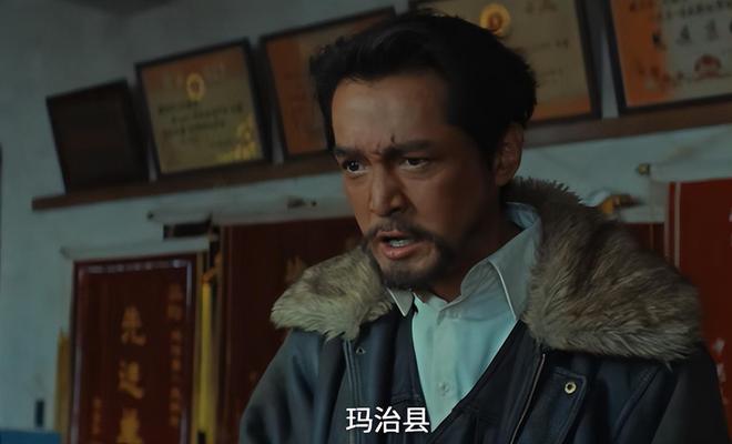 杨紫警服宣传_杨紫警察制服_