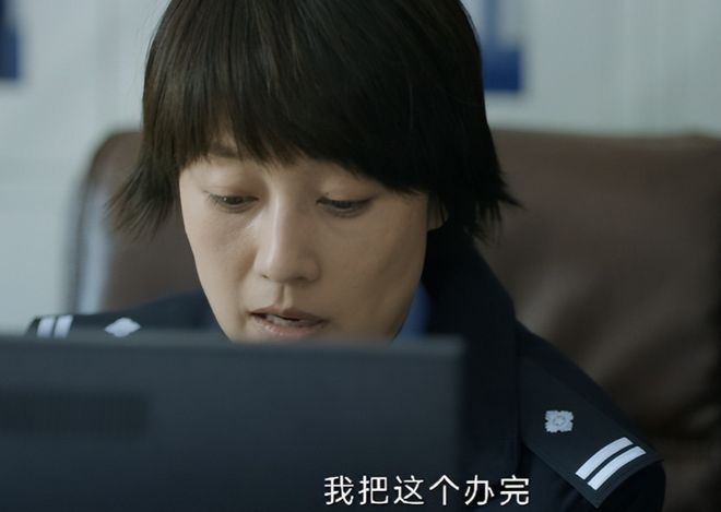 _杨紫警察制服_杨紫警服宣传