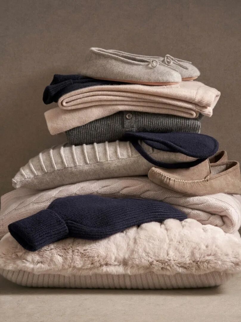 从老钱到老铁，羊绒衫是怎么占领所有人衣橱的？_从老钱到老铁，羊绒衫是怎么占领所有人衣橱的？_