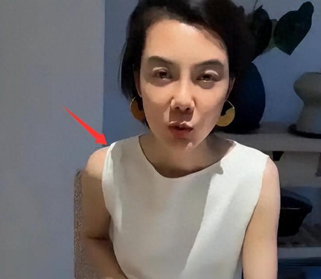 _43岁车晓在北京豪宅庆生,生图下脸馒化,用剩菜剩饭招待闺蜜_43岁车晓在北京豪宅庆生,生图下脸馒化,用剩菜剩饭招待闺蜜