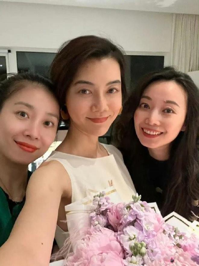 _43岁车晓在北京豪宅庆生,生图下脸馒化,用剩菜剩饭招待闺蜜_43岁车晓在北京豪宅庆生,生图下脸馒化,用剩菜剩饭招待闺蜜