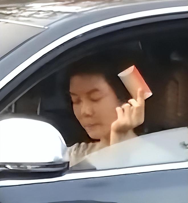 _43岁车晓在北京豪宅庆生,生图下脸馒化,用剩菜剩饭招待闺蜜_43岁车晓在北京豪宅庆生,生图下脸馒化,用剩菜剩饭招待闺蜜