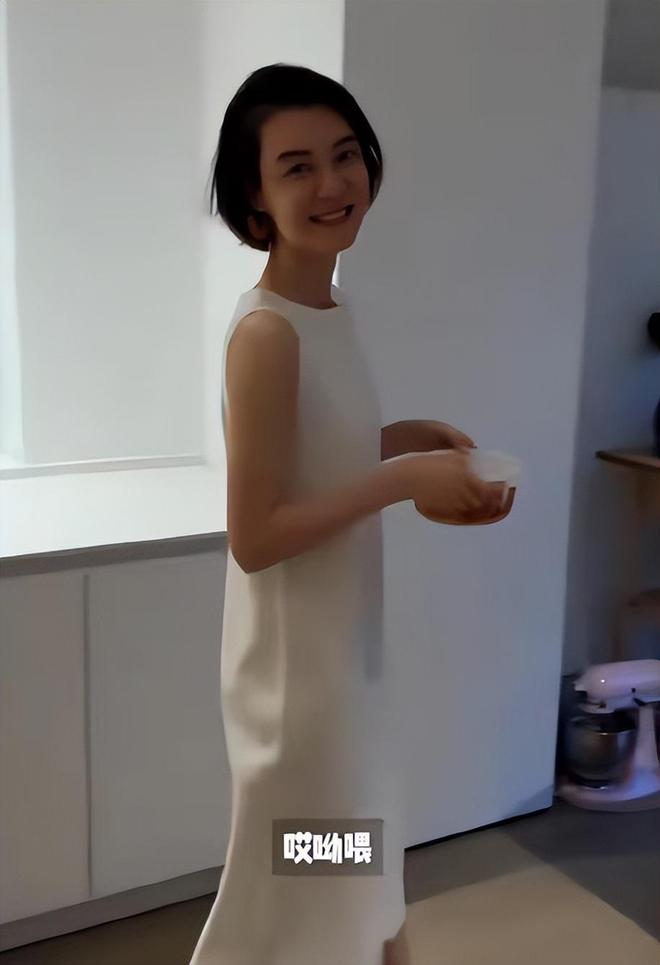 _43岁车晓在北京豪宅庆生,生图下脸馒化,用剩菜剩饭招待闺蜜_43岁车晓在北京豪宅庆生,生图下脸馒化,用剩菜剩饭招待闺蜜