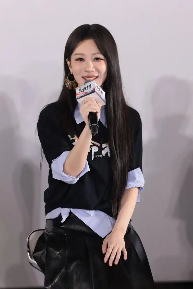 杨紫胡歌《生命树》开播，正午阳光再造无人区冒险神作