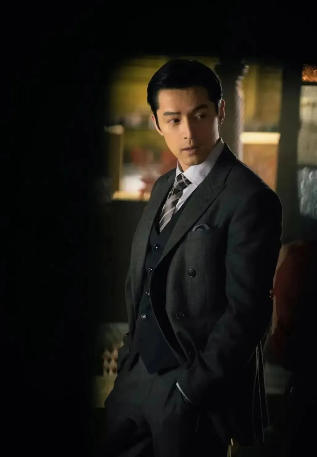 _凯迪拉克西装暴徒价格_凯迪拉克服装