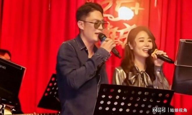 劳斯莱斯魅影鎏金岁月_昆明真爱岁月小区_