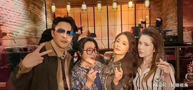 劳斯莱斯魅影鎏金岁月__昆明真爱岁月小区