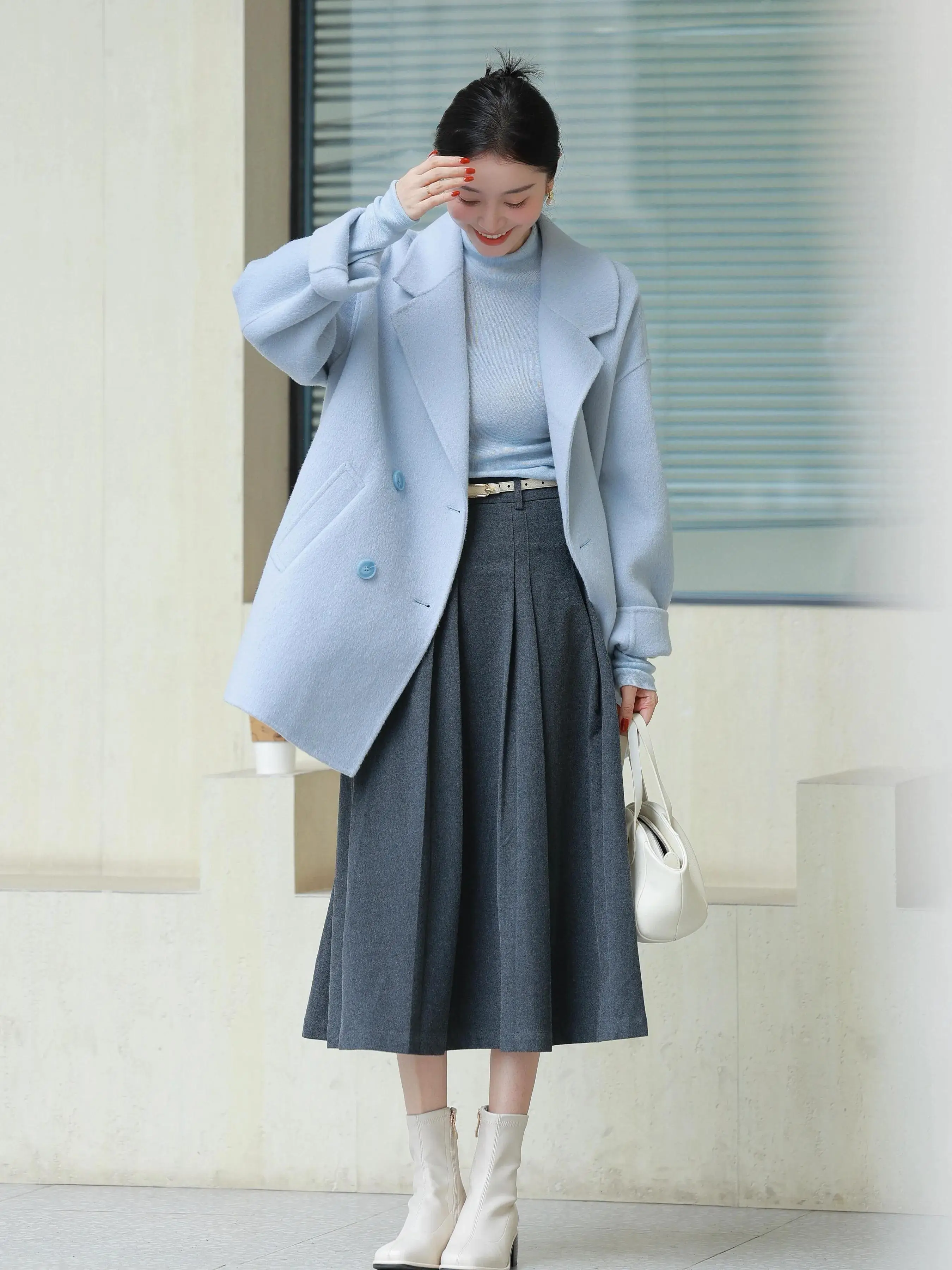 _抹茶绿大衣减龄吗_短圈发型图片女圆脸