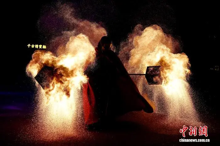 上海春节期间有什么好玩的_上海春节氛围_