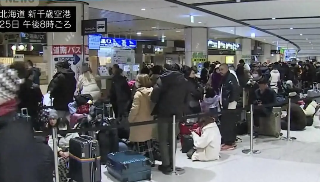 自讨苦吃！国家早发提醒却无视，如今雪封城，数千游客被滞留日本_自讨苦吃！国家早发提醒却无视，如今雪封城，数千游客被滞留日本_