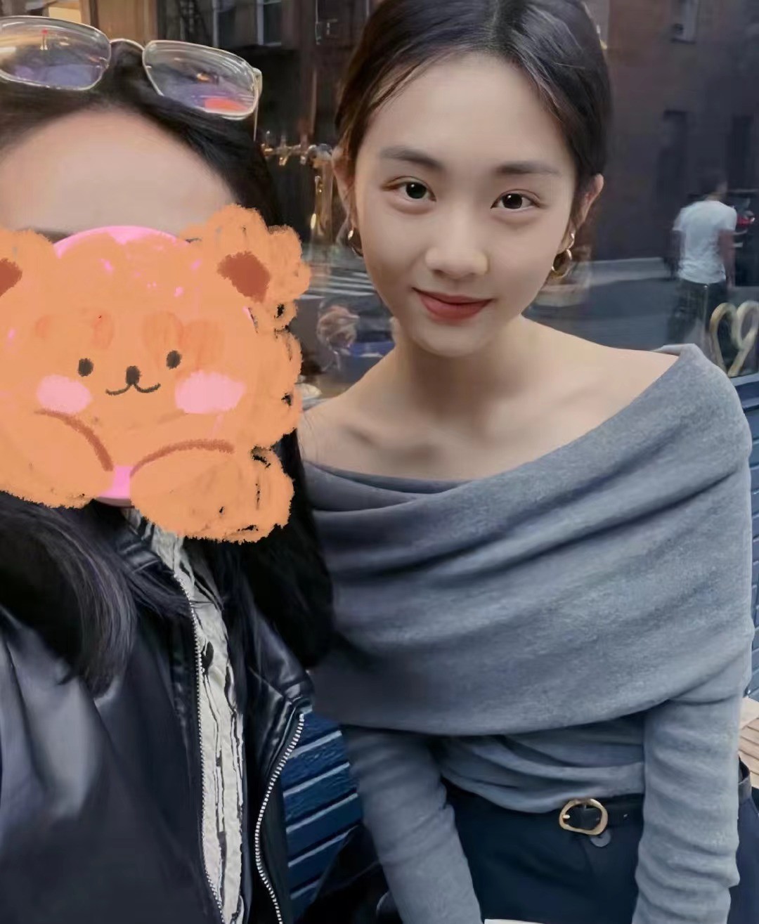 _遗传得真好，已经18岁的黄多多打扮成熟，与妈妈一样一见误终身_遗传得真好，已经18岁的黄多多打扮成熟，与妈妈一样一见误终身