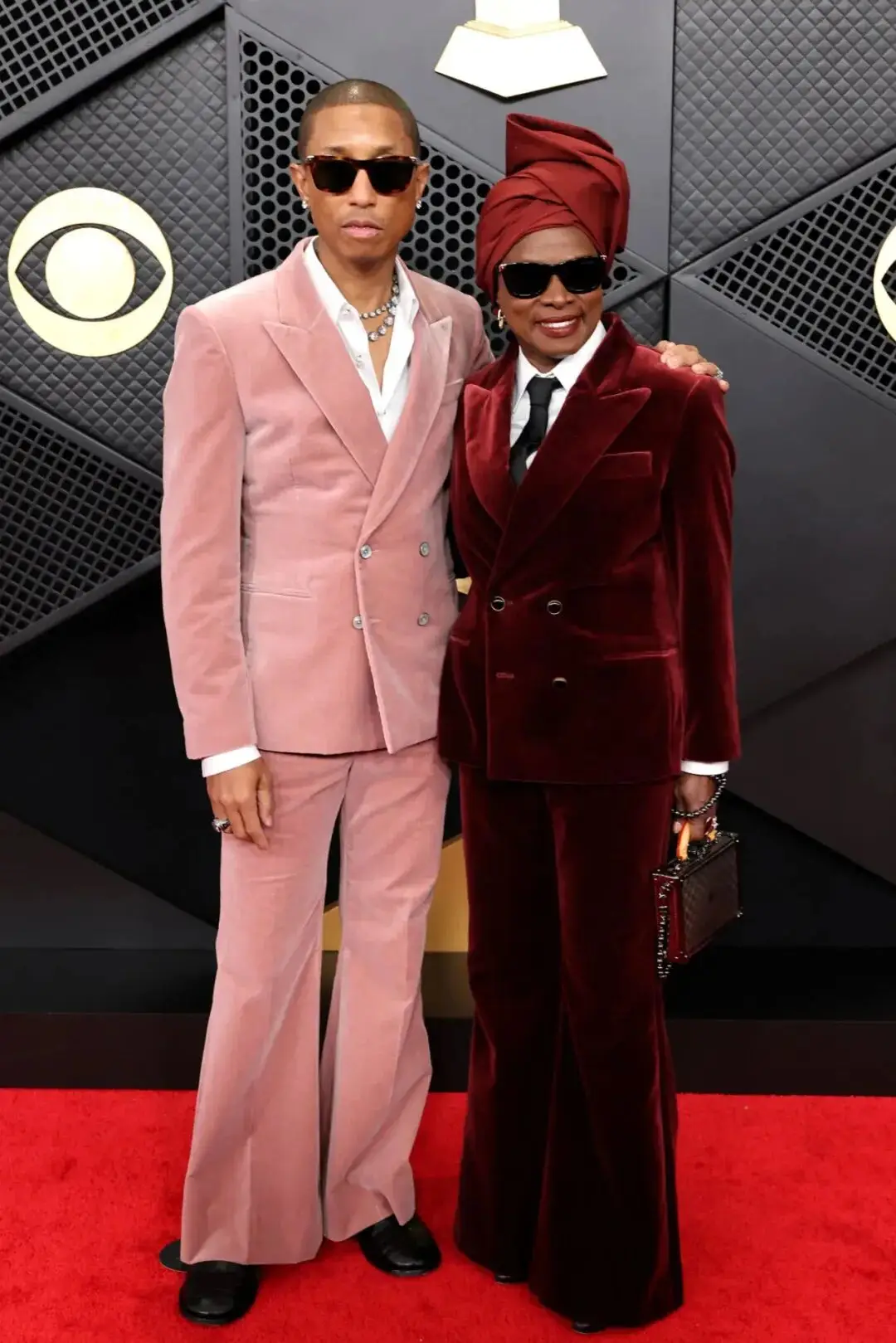 _坏员黑化格莱美是谁_坏员黑化格莱美小说