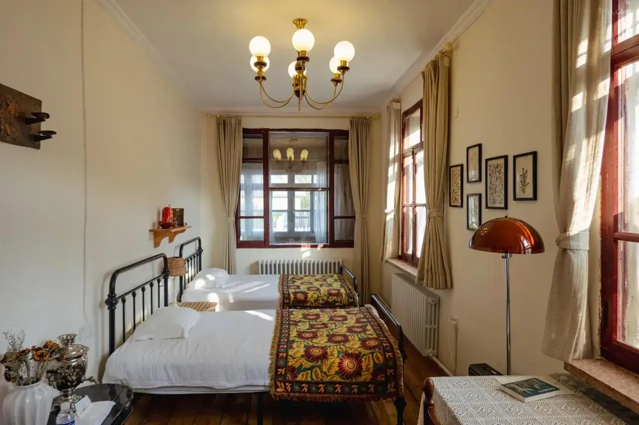 民宿冬季怎么经营_大理蘑菇屋旅拍民宿_