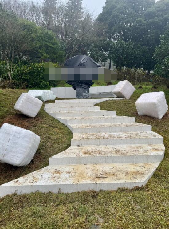 大S纪念雕像完成！具俊晔设计太巧妙，多处暗藏真爱密码令人泪目_大S纪念雕像完成！具俊晔设计太巧妙，多处暗藏真爱密码令人泪目_