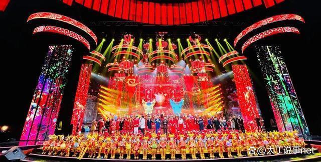 _马丽春晚衣服_春晚马丽忘词