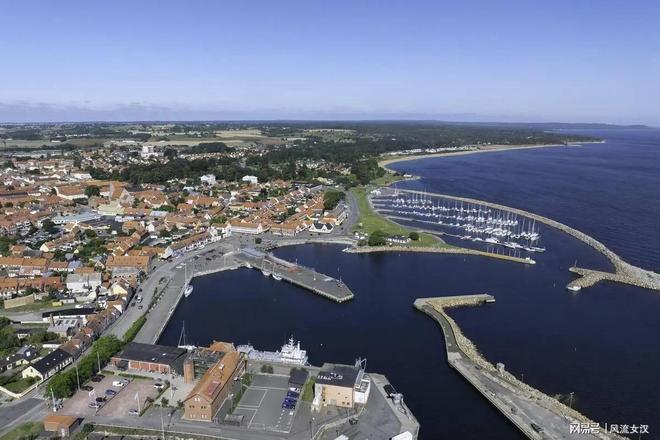 霍震霆和李嘉诚谁有钱__李长治见过李嘉诚没