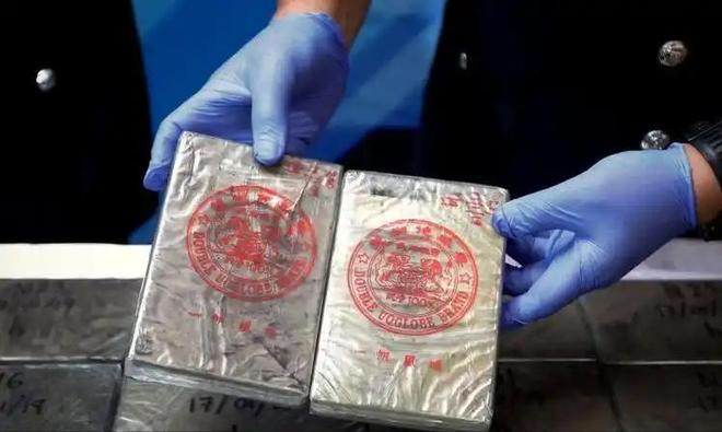 毒枭袭击__毒贩枭雄