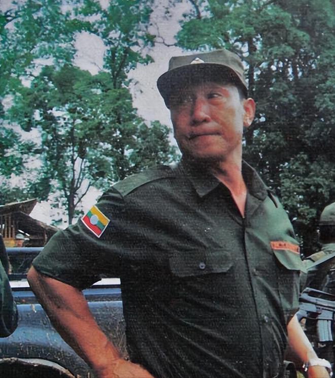 毒贩枭雄__毒枭袭击