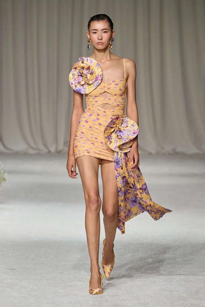 _2020早春流行趋势_2020早春穿搭