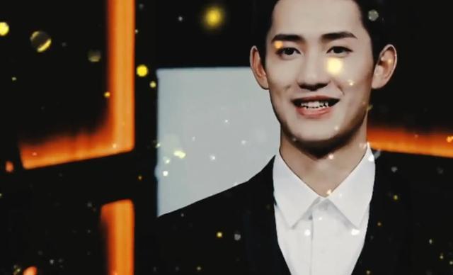 夸长得帅的男明星的句子_夸男帅女美的句子_