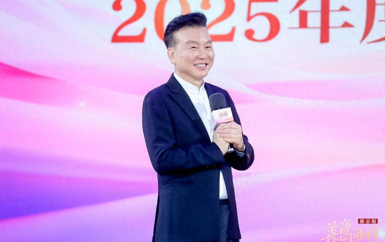 儿子丢了、父亲走了、妻子跑了，央视主持人张泽群落到这般境地！