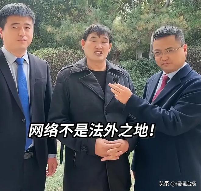 凤凰掉进鸡群_凤凰少女跳楼真相调查_