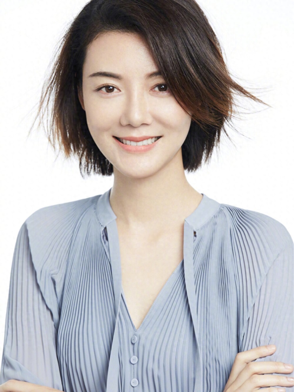 3 亿分手费净身出户，如今靠“剩菜”庆生，车晓到底图什么？