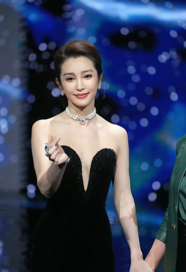 李冰冰和李雪照片_李冰冰和李雪差几岁_