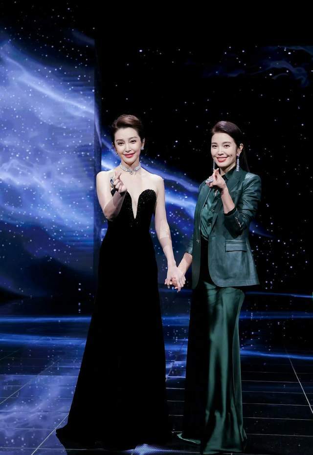 _李冰冰和李雪差几岁_李冰冰和李雪照片