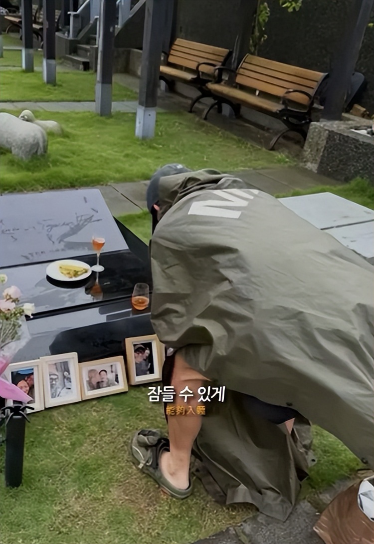 洗不白了!韩媒曝大S临终细节,小S说谎了,难怪不让玥儿去周年祭__洗不白了!韩媒曝大S临终细节,小S说谎了,难怪不让玥儿去周年祭